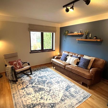 Comfortable, Modern Apartment With Parking. Inverness. Exterior photo